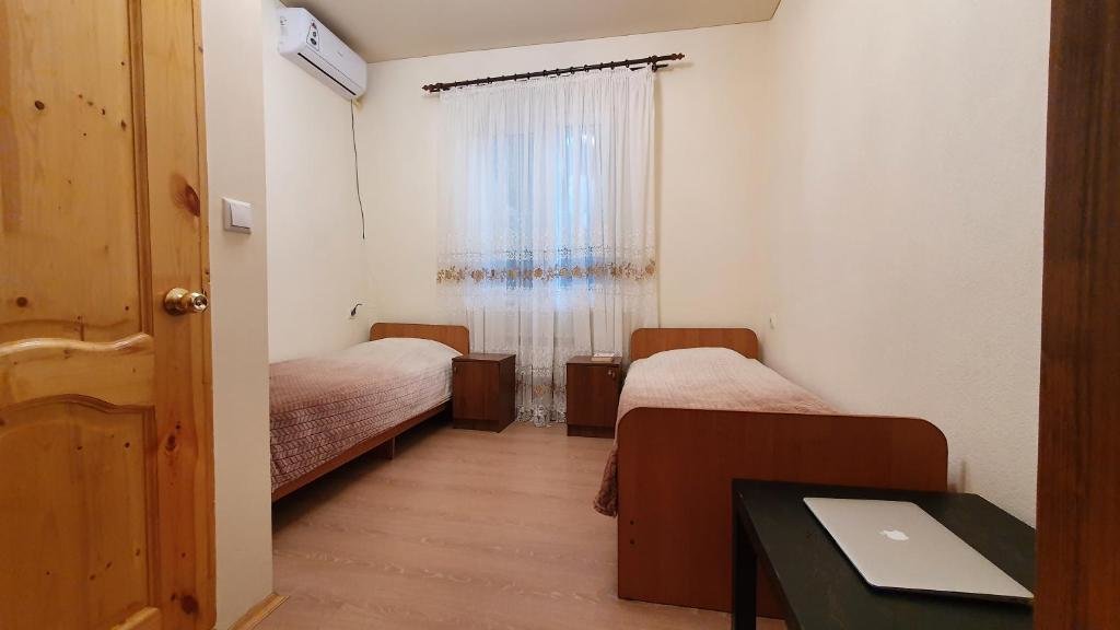 Сухум: Guest house Ziemfira