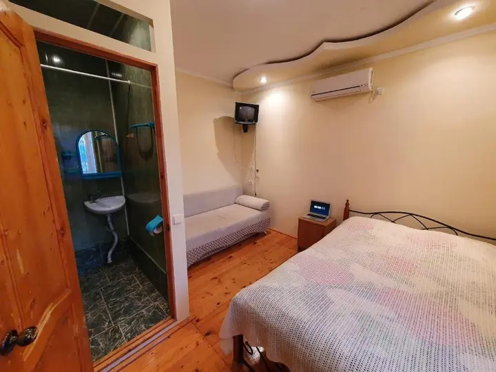 Сухум: Guest house Ziemfira