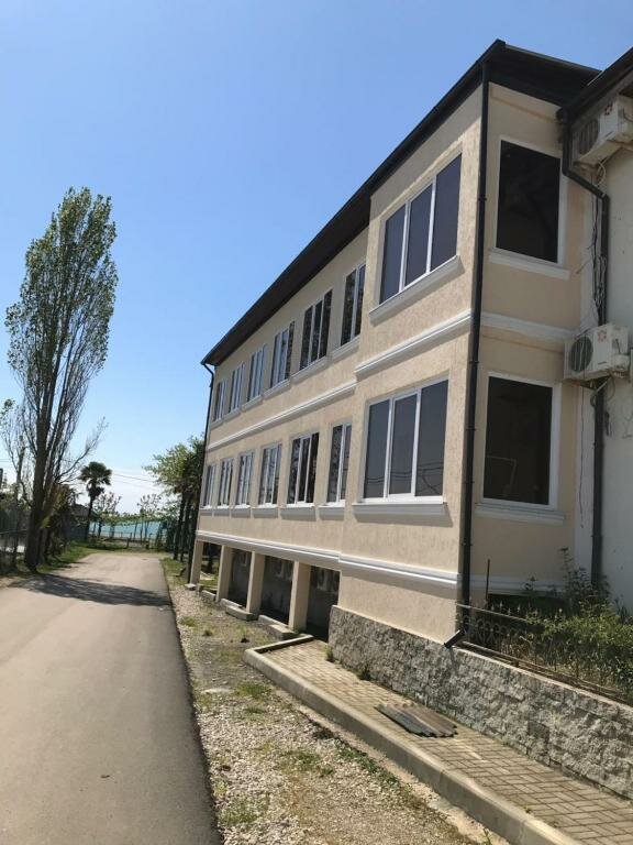 Гудаута: Hotel Apsny