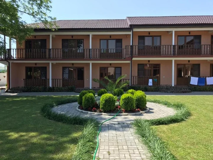Лдзаа: Guesthouse Pecan