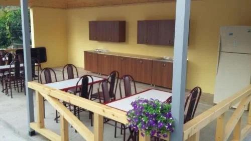 Цандрыпш: Guest house Kamelia