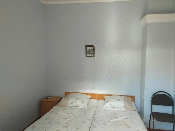 Гагра: Guesthouse on Kabardinskaya 139a