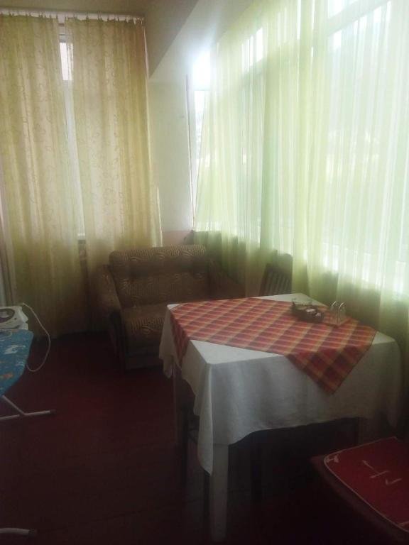 Гагра: Gagra ulitsa Abazgaa d 35/6 kv 16