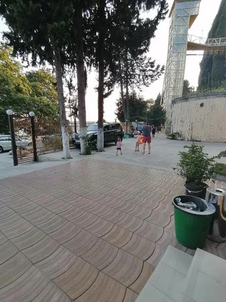 Багрипш: Dvuhkomnatnaja kvartira, evro treshka