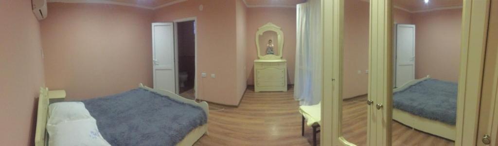 Гагра: Guest House on Shapsugskaya 2A