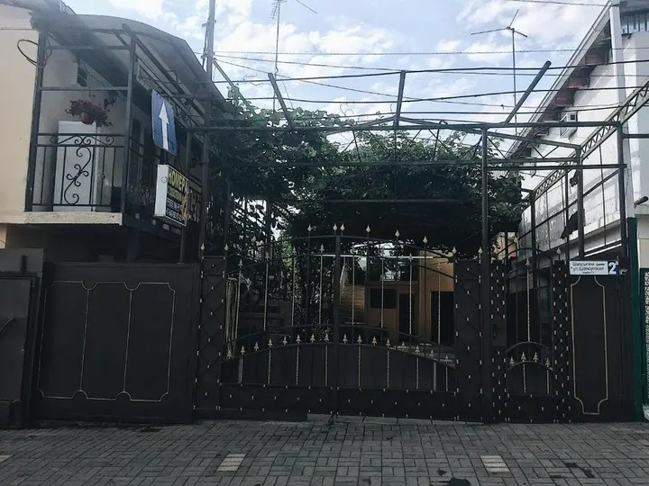 Гагра: Guest House on Shapsugskaya 2A