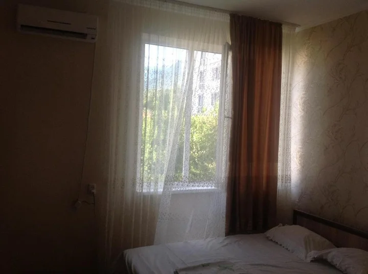 Гагра: Guest House on Shapsugskaya 2A