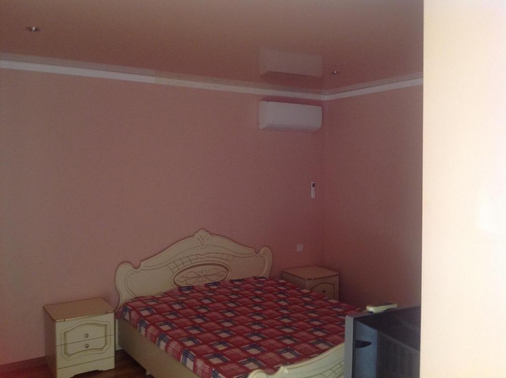 Гагра: Guest House on Shapsugskaya 2A