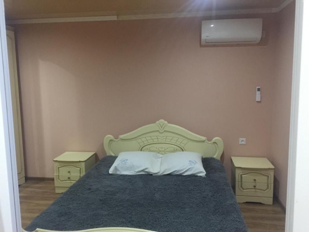 Гагра: Guest House on Shapsugskaya 2A