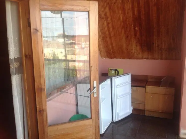 Гагра: Guest House on Shapsugskaya 2A
