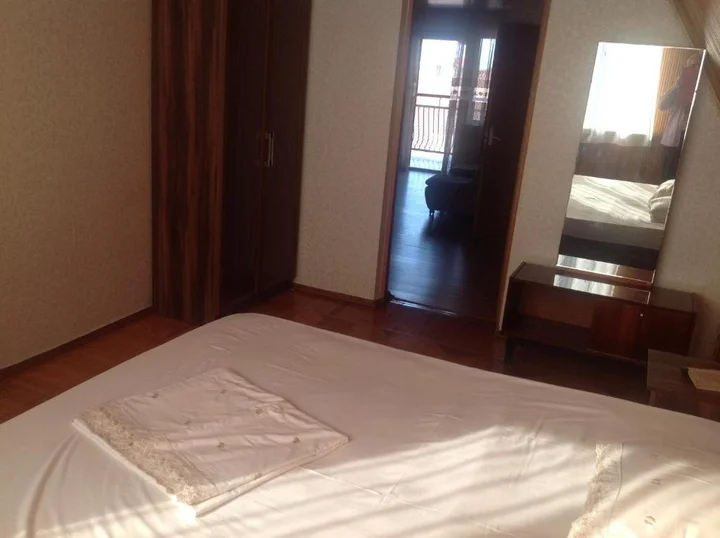 Гагра: Guest House on Shapsugskaya 2A