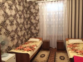 Гагра: Guest House at Larisa