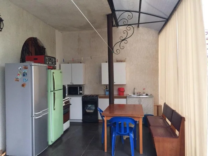 Гагра: Guest House at Larisa