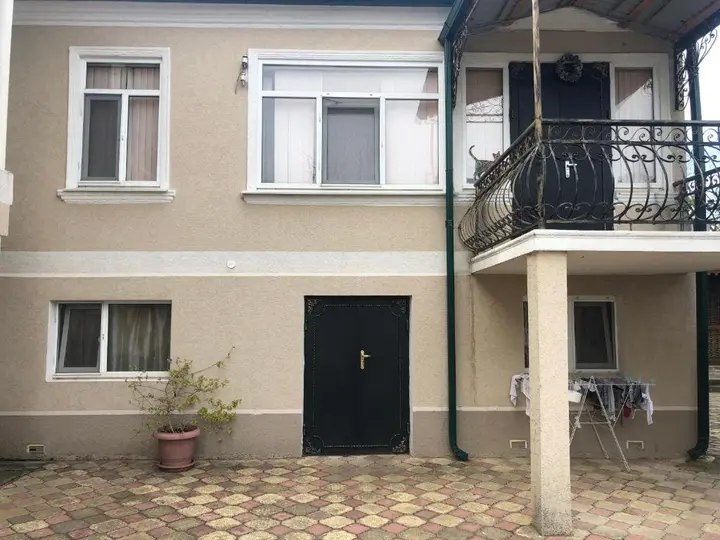 Сухум: Guesthouse on Nazadze Street 71