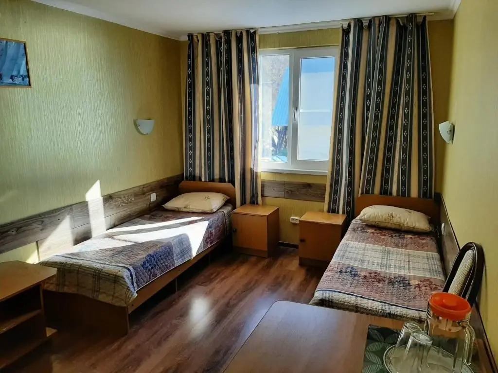 Гагра: Dacha khudozhnikov v Gagre