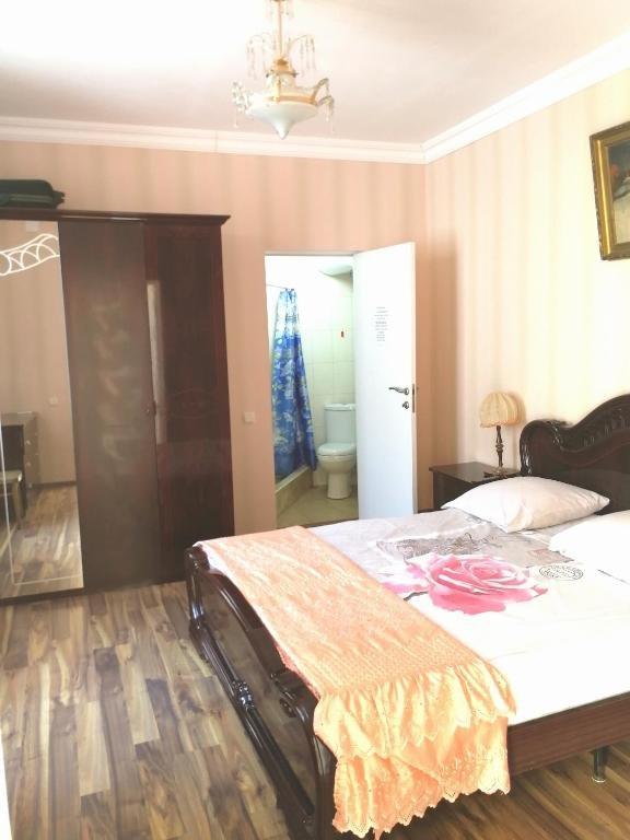 Гагра: Guest House Alpiyskaya 7