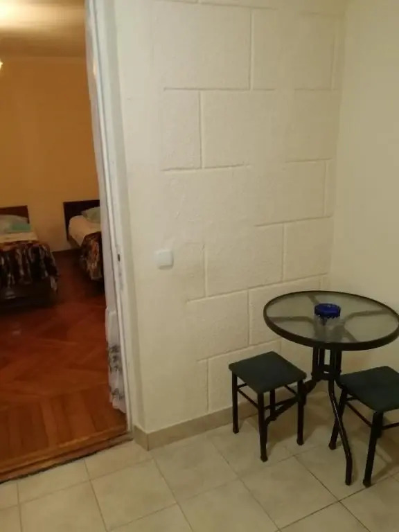Гагра: Guest House Alpiyskaya 7