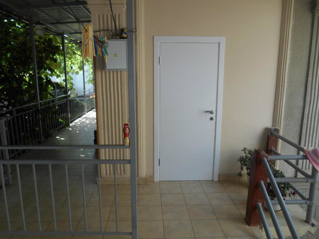 Гагра: Guest House Alpiyskaya 7