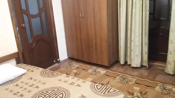 Сухум: Guest House on Adleiba 280