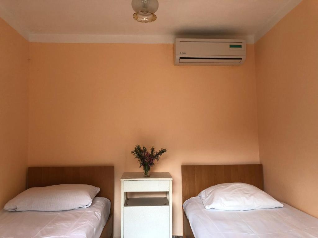 Гагра: Holiday Home On Sosnalieva 19