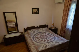 Гагра: Guest House on Demerjipa 126
