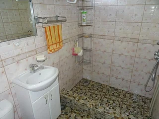 Цкуара: Guest House on Gagarina 32