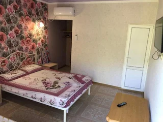 Гагра: Guest House on Lakrba 3