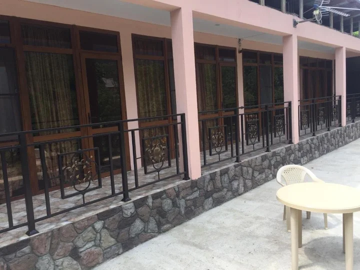 Гагра: Guest House on Lakrba 3