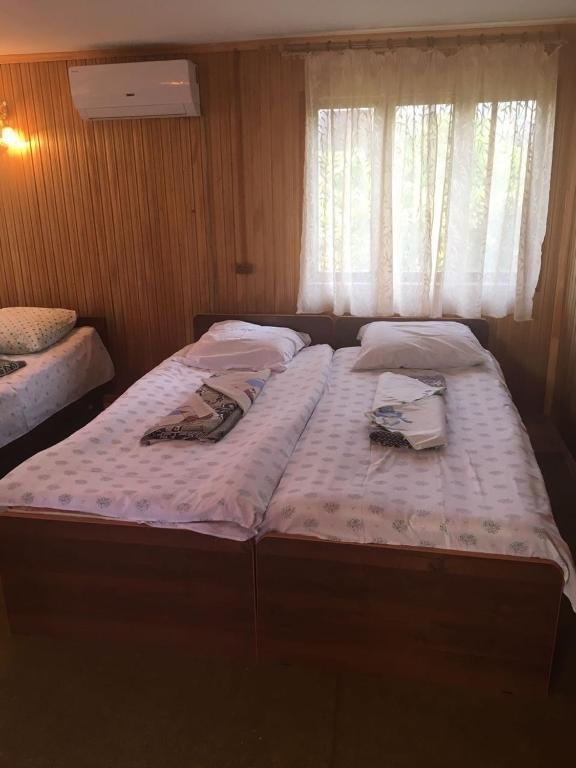 Гагра: Guest House on Lakoba 7