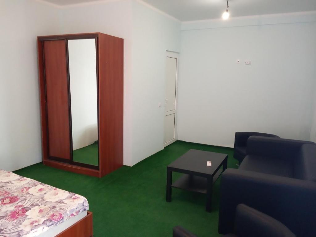 Сухум: Guesthouse on Adleiba 204