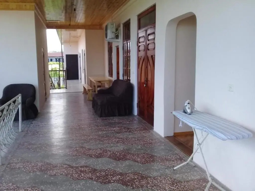 Сухум: Guesthouse on Ardzinba 180
