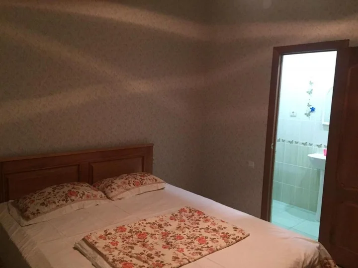Сухум: Guesthouse on Ardzinba 180