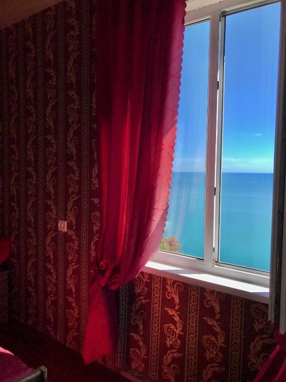 Багрипш: Guest House Asta