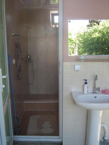 Сухум: Guesthouse on Bratiev Ezugbaya 26