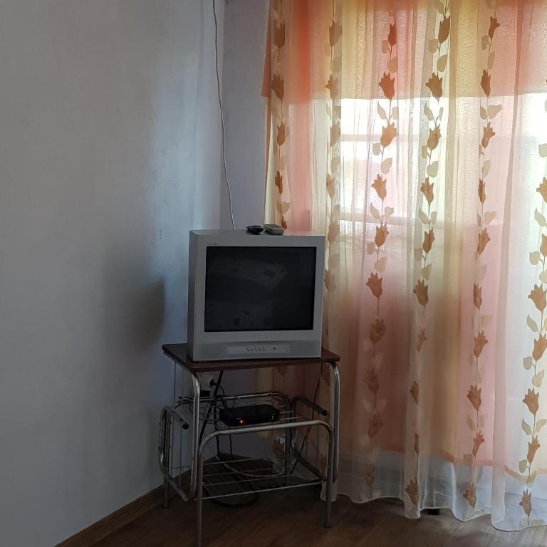 Лдзаа: Ldzaa 1komn. kv. na beregu morja