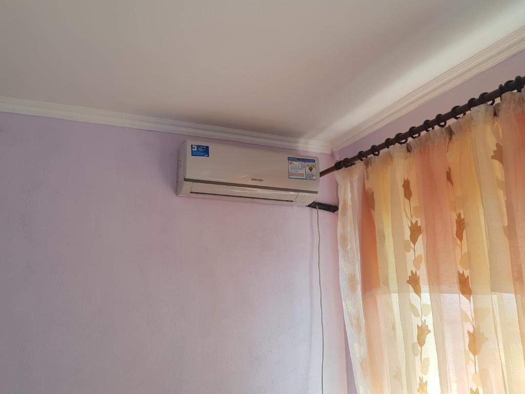 Лдзаа: Ldzaa 1komn. kv. na beregu morja