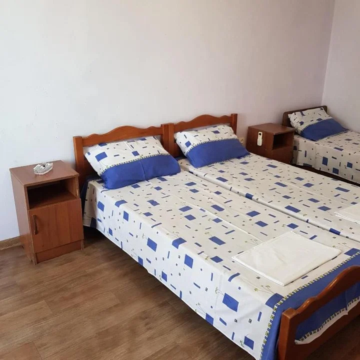 Лдзаа: Ldzaa 1komn. kv. na beregu morja