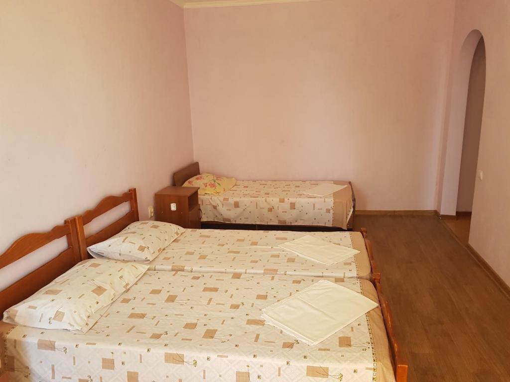 Лдзаа: Ldzaa 1komn. kv. na beregu morja