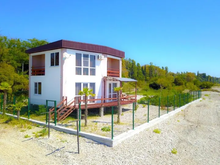 Гудаута: Apartments Izumrudniy Bereg