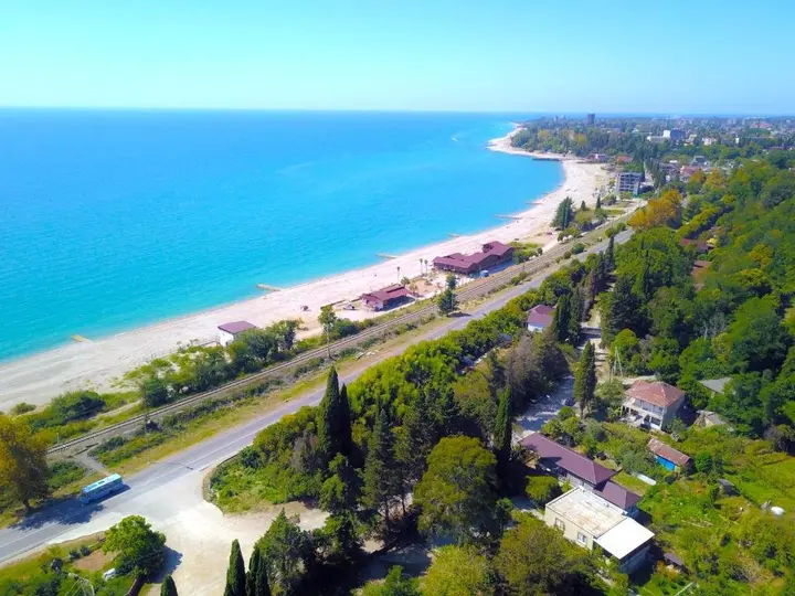 Гудаута: Apartments Izumrudniy Bereg
