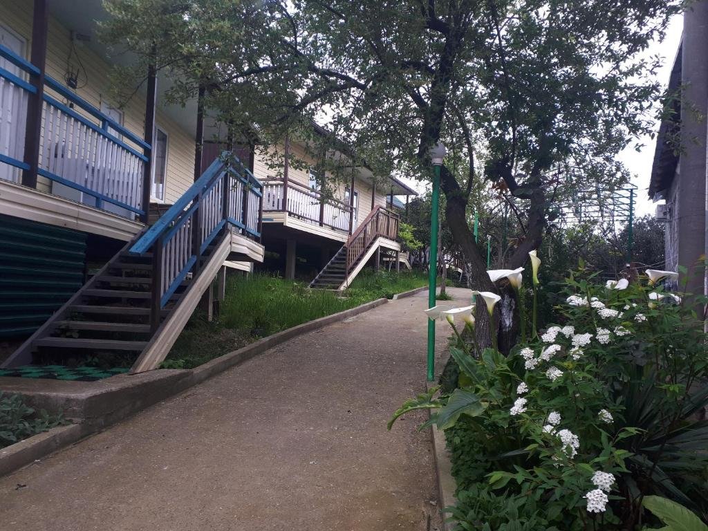 Новый Афон: Guest House Mandarinoviy Rai