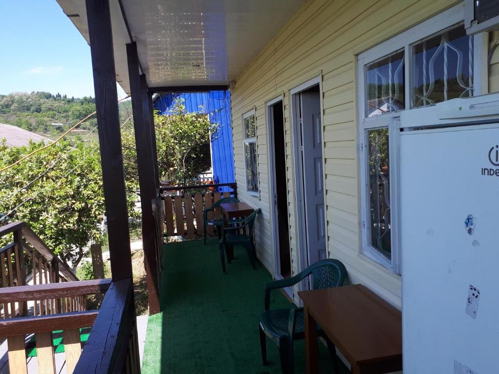 Новый Афон: Guest House Mandarinoviy Rai