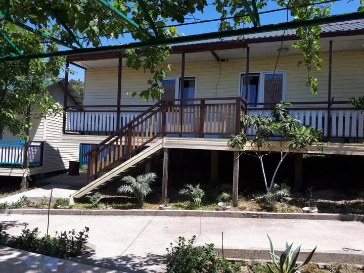 Новый Афон: Guest House Mandarinoviy Rai