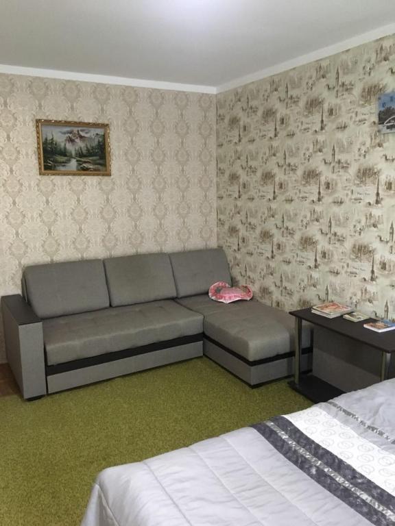Гагра: Apartment on Abazgaa 49/4