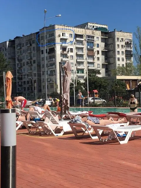 Гагра: 3-h komnatnaja kvartira s vidom na more