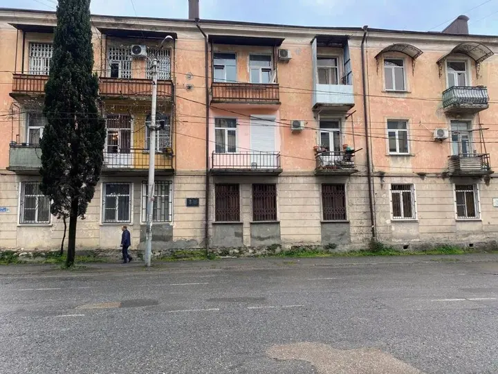 Сухум: 1 Kvartira Ljuks u morja