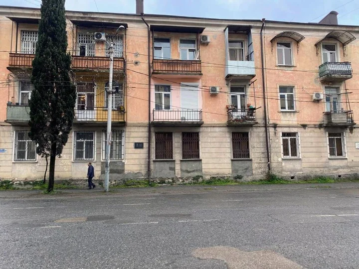 Сухум: 1 Kvartira Ljuks u morja