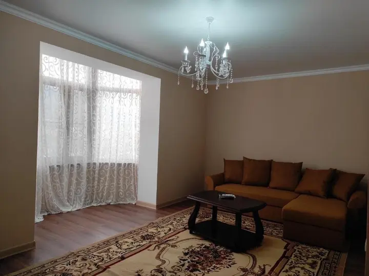 Гагра: 3-h kom kvartira pod kljuch, Gagra