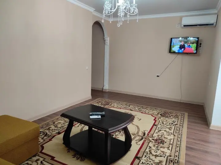 Гагра: 3-h kom kvartira pod kljuch, Gagra