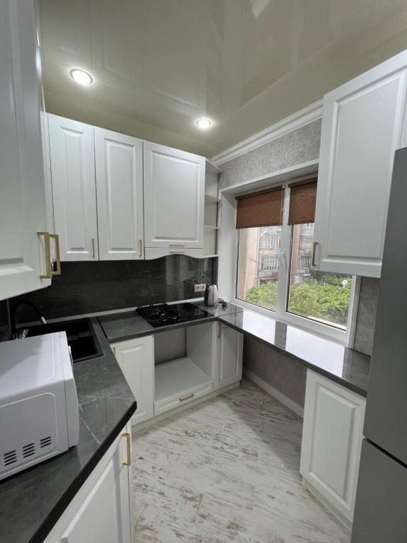 Гагра: Apartamenty Na Abazgaa 37/1